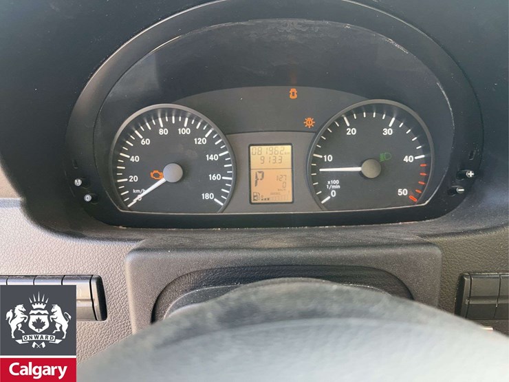 2010-mercedes-benz-sprinter-3500-image-8