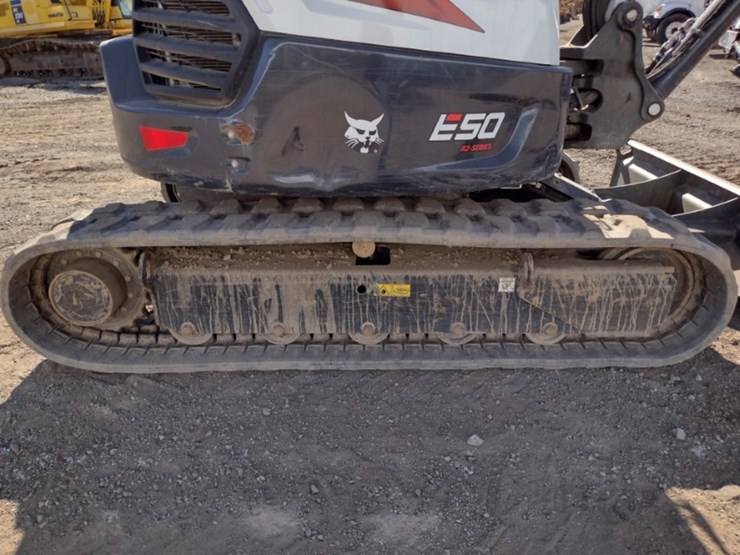 bobcat-e50-image-35