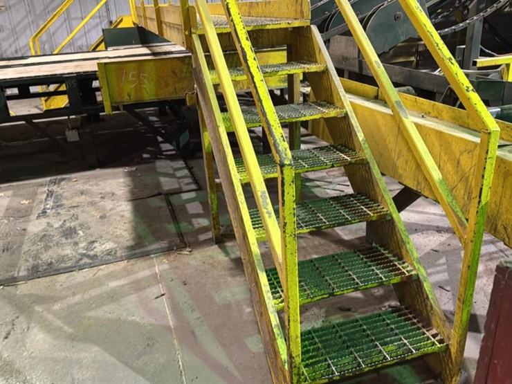 #156-•-stairs-and-walkway-image-5