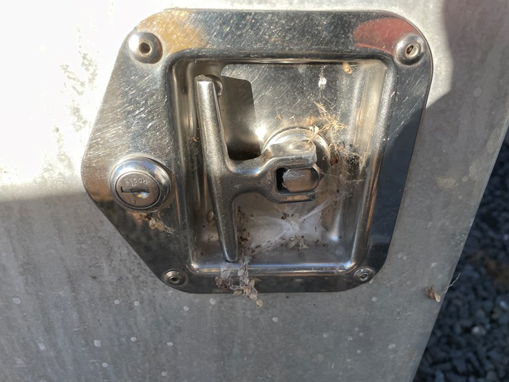 #5670-•-rc-truck-mount-toolbox-image-7