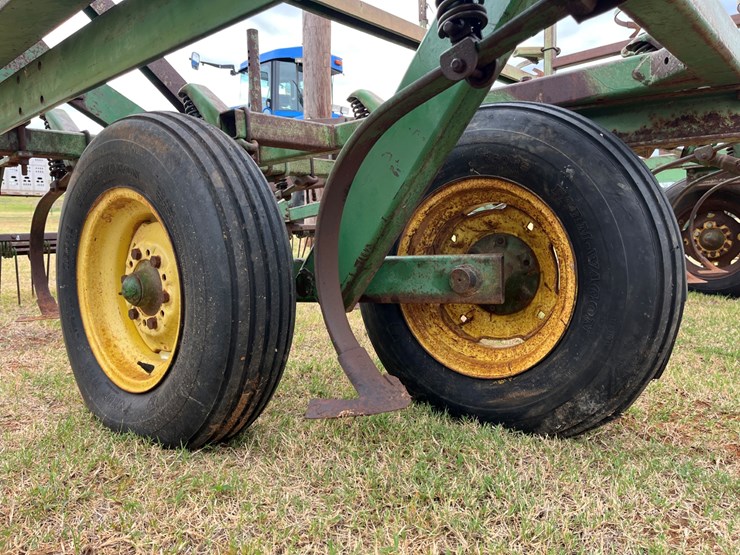 john-deere-1010-image-8