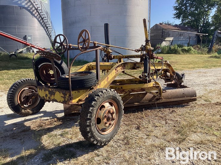 12'-pull-type-road-grader-image-5