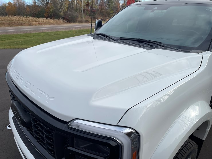 2023-ford-f450-platinum-image-11