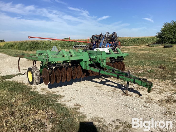 1985-john-deere-712-image-3