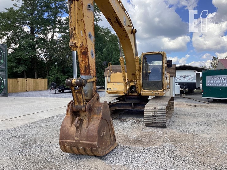 1998-deere-690e-lc-image-11