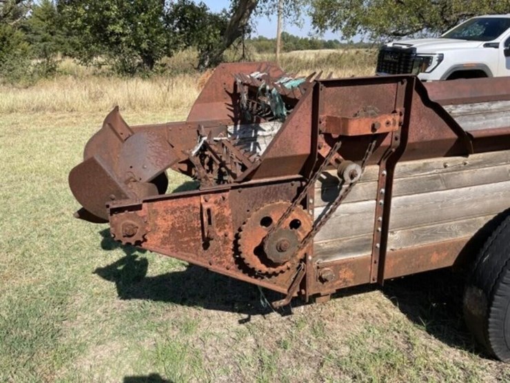 manure-spreader-image-8