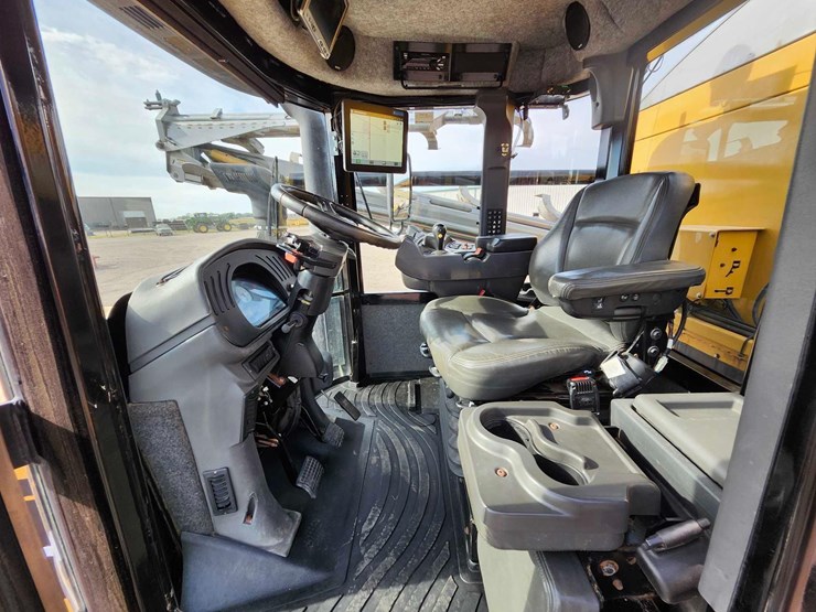 2018-agchem-9300b-terragator-image-22