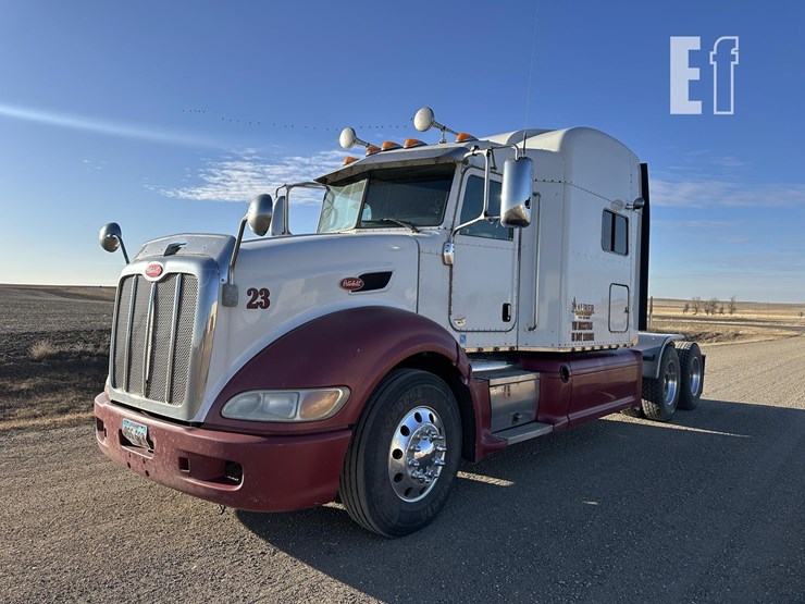 2014-peterbilt-386-image-1