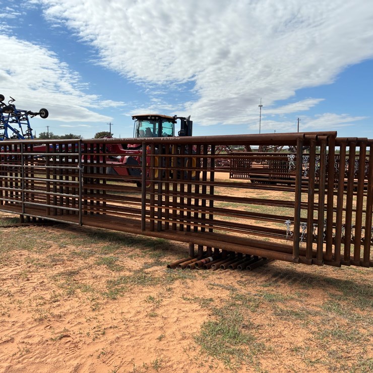 #T8213 • (10) Cattle Panels