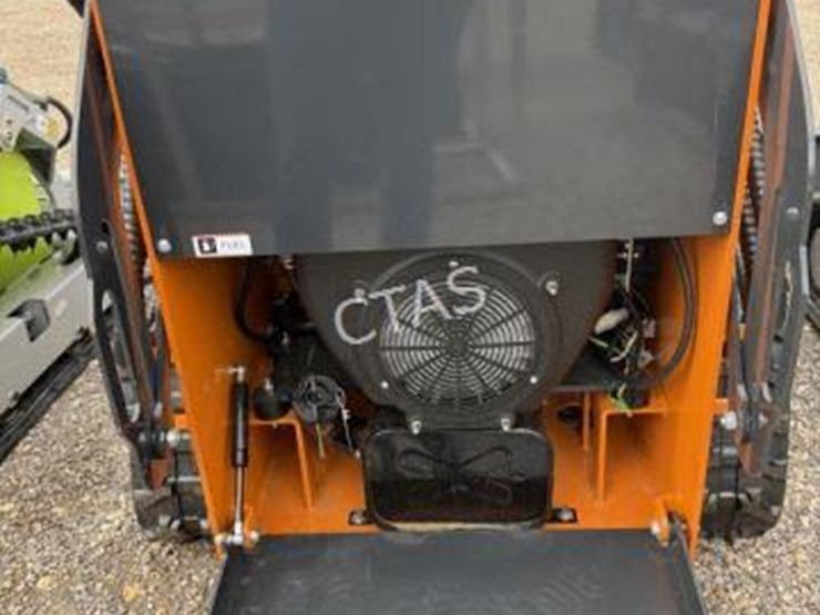 #68-•-land-honor-mini-skid-steer-loader-image-6