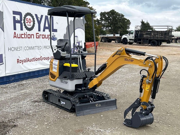 2025-sdlanch-sdle18p-mini-excavator-image-4