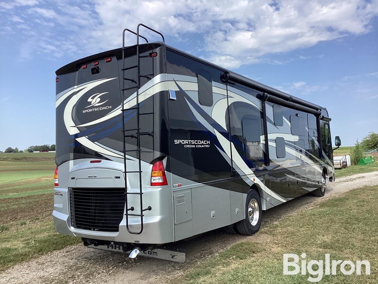 2016-coachmen-340xcr-sports-coach-cross-country-motorhome-image-5