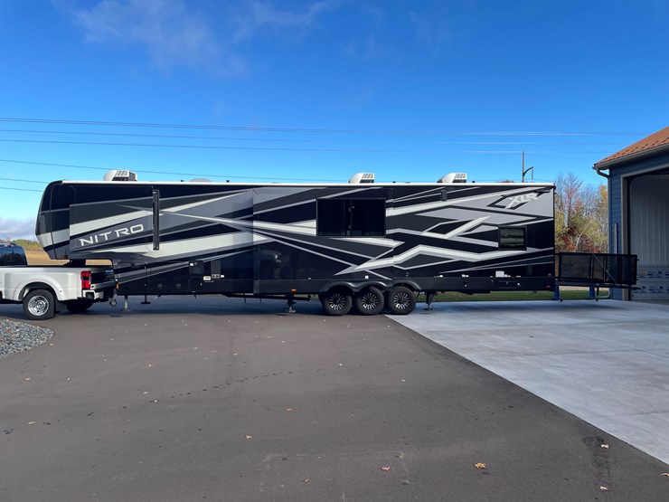 #4502-•-2025-forest-river-xlr-nitro-lux-toy-hauler-(wi-title)-image-89