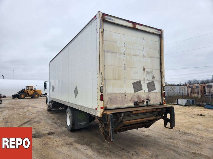 2016-international-durastar-4300-image-6