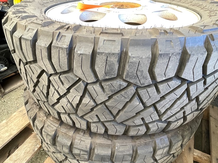 dodge-ram-4500-image-17