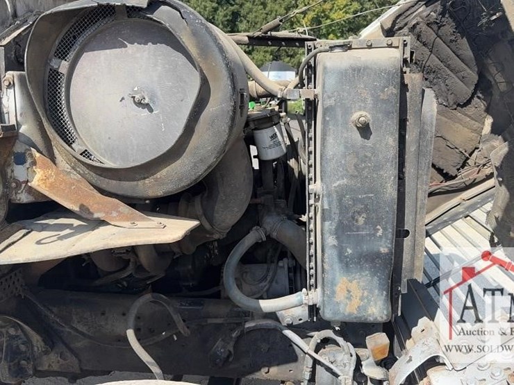 1985-ford-lnt9000-image-29