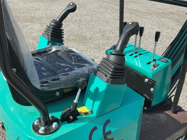 #1600-•-2025-agt-mh12rx-mini-excavator-image-19