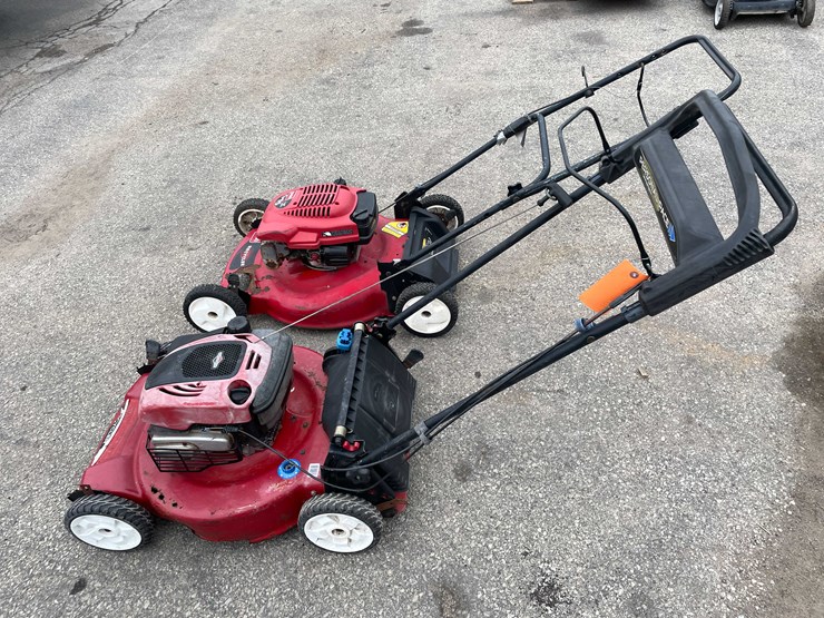 #14030-•-(2)-toro-recycler-lawn-mowers-(o4)-image-8
