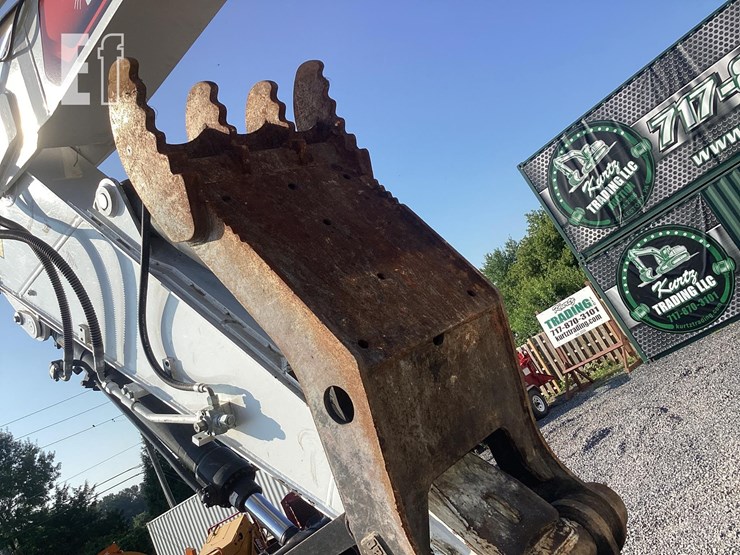 2021-bobcat-e165-image-11