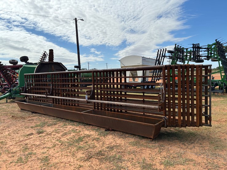 #t8214-•-(10)-cattle-panels-image-1