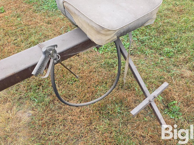 3--pt-4-person-ride-on-sprayer-bar-image-10