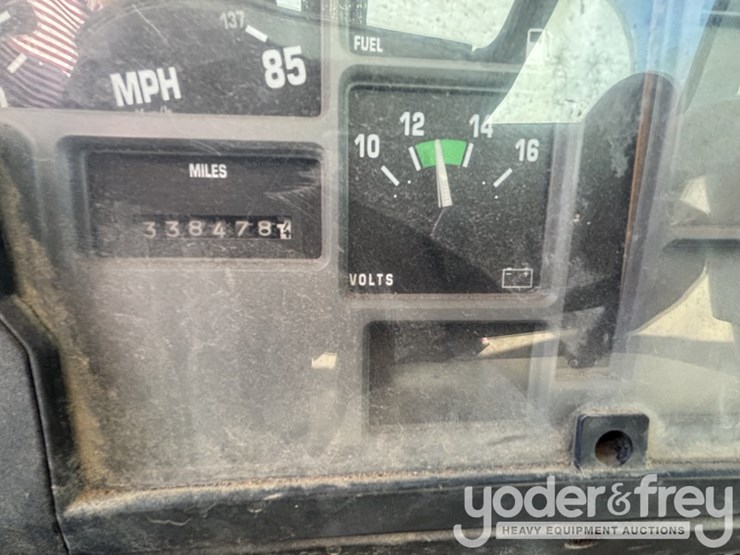 1999-international-4900-image-15