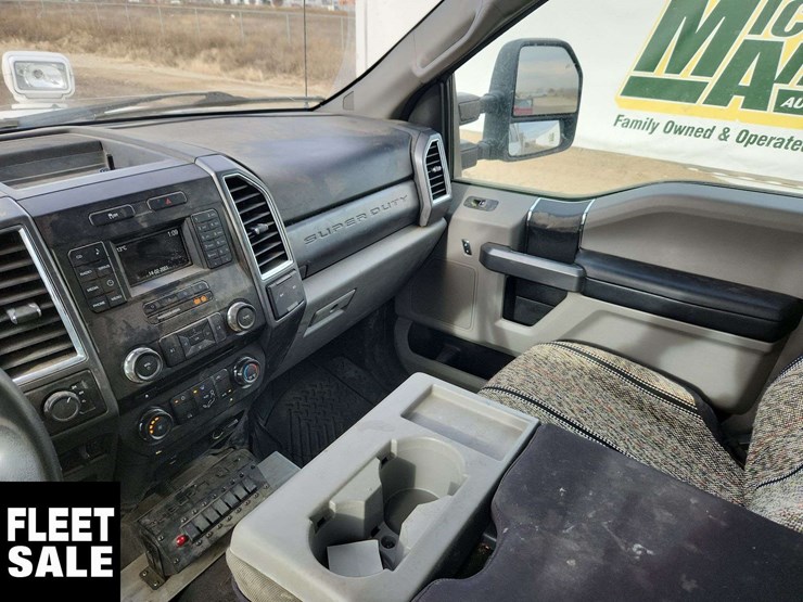 2017-ford-f350-image-16