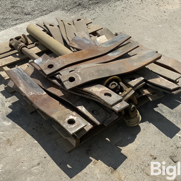 Rhino 15' Rotary Mower Replacement Blades