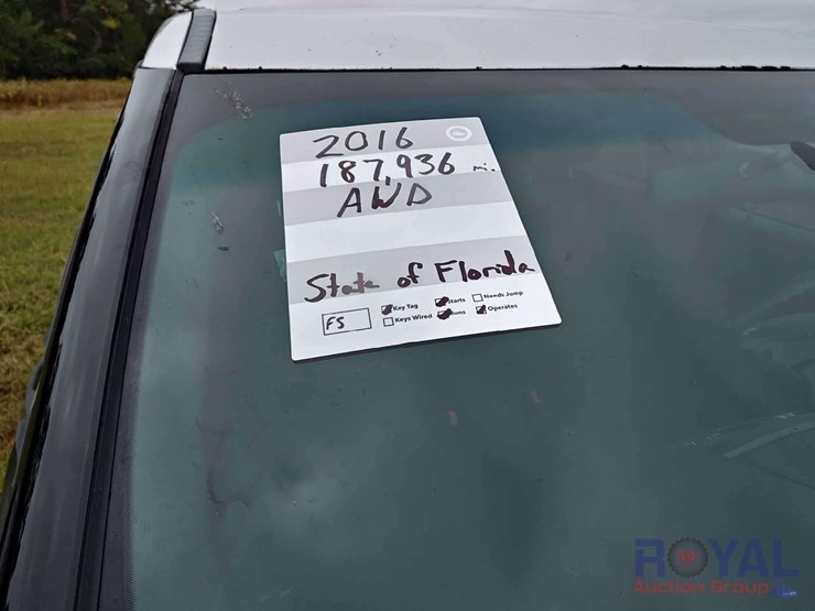 2016-ford-explorer-image-25