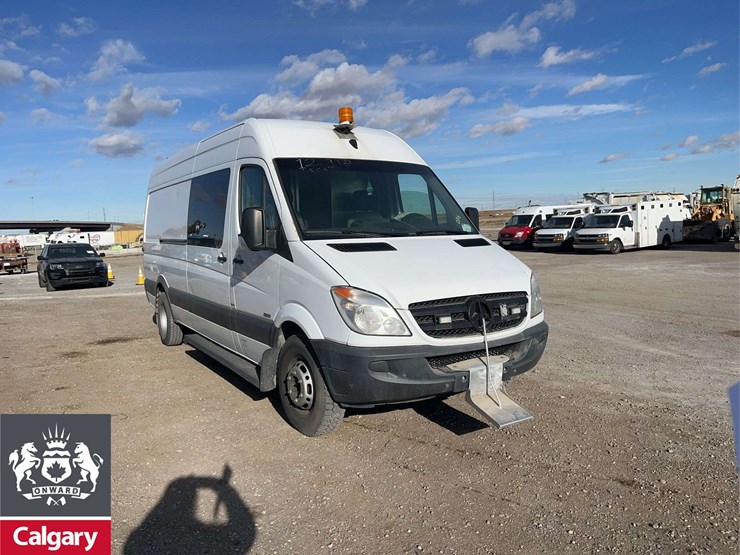 2010-mercedes-benz-sprinter-3500-image-6