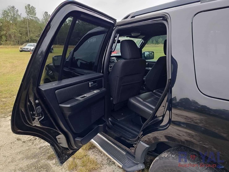 2016-ford-expedition-image-26