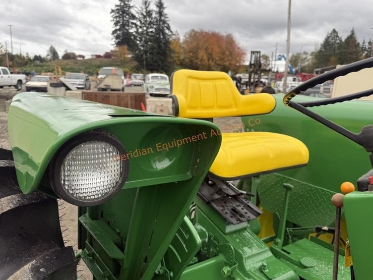 john-deere-2940-image-32