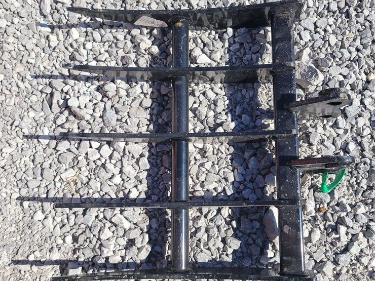 mini-excavator-rake.-19"-wide.-image-2