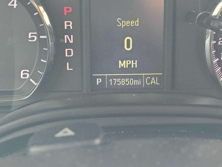 2017-chevrolet-tahoe-image-6