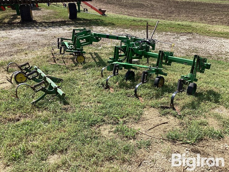 john-deere-725-image-7