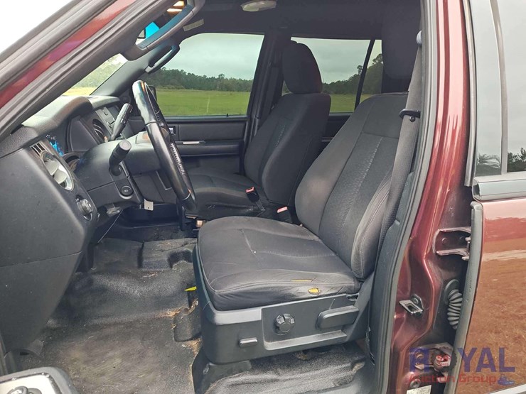 2016-ford-expedition-image-14