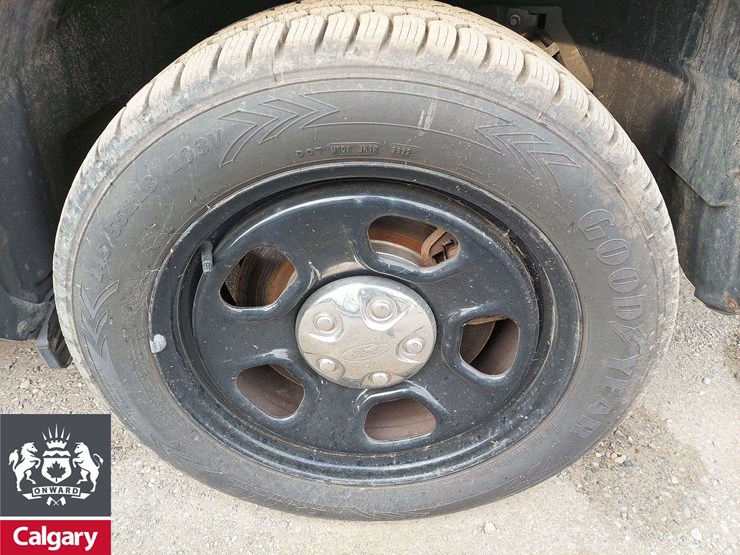 2017-ford-explorer-image-22