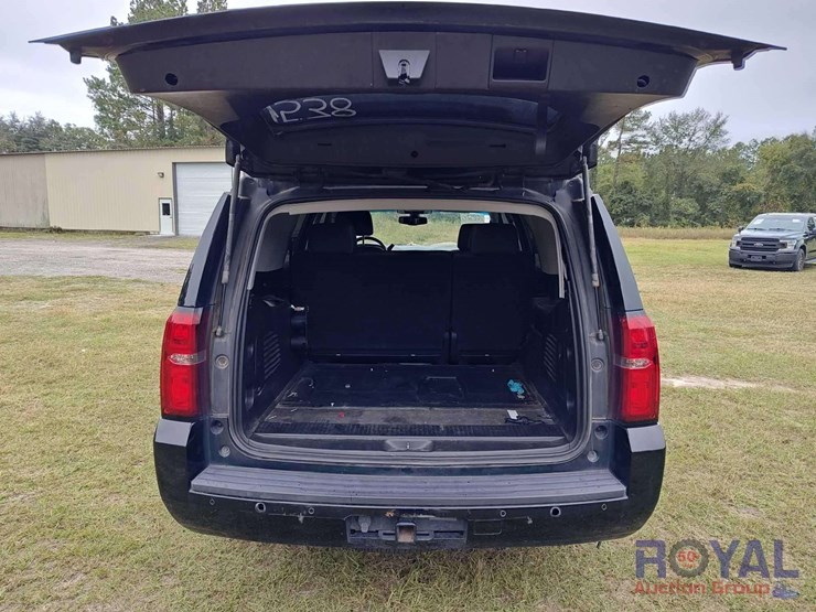 2019-chevrolet-tahoe-image-27