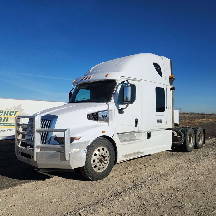 2024 WESTERN STAR 57X