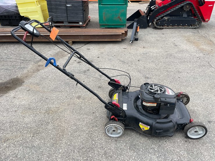 #14028-•-craftsman-22"-lawn-mower-(o3)-image-4