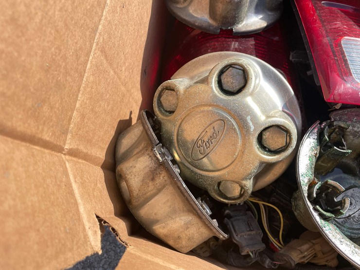 #14101-•-ford-parts-(o4)-image-10