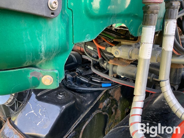 2016-freightliner-cascadia-125-image-11