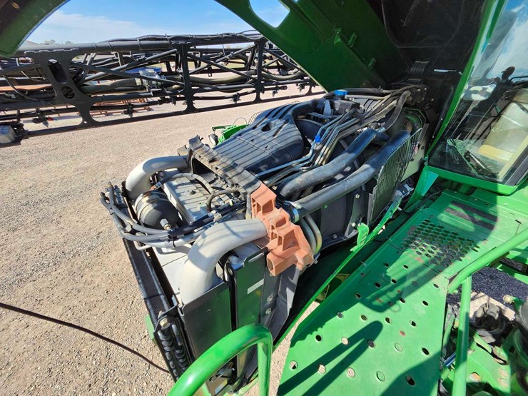 2010-john-deere-4830-image-19