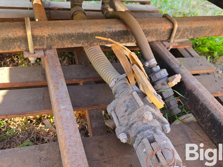 300-gal-front-mount-poly-tank-image-14