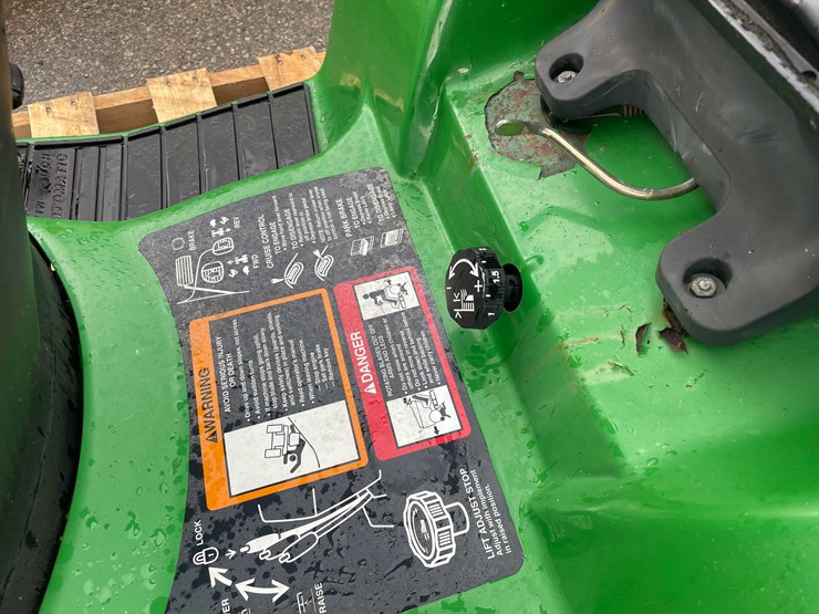 john-deere-gt235-image-17