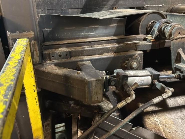 #112-•-roller-belt-conveyor-image-5