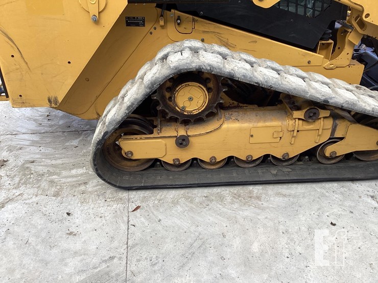 2022-caterpillar-279d3-image-12