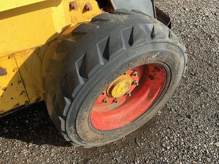 new-holland-ls190-image-37