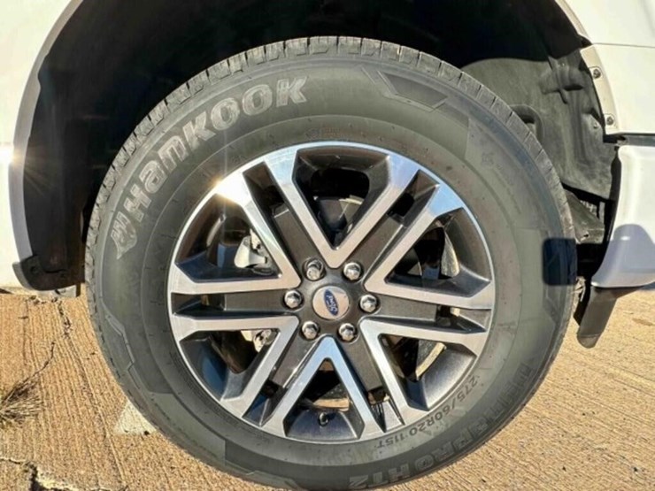 2023-ford-f150-image-44