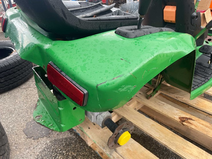 john-deere-gt235-image-11